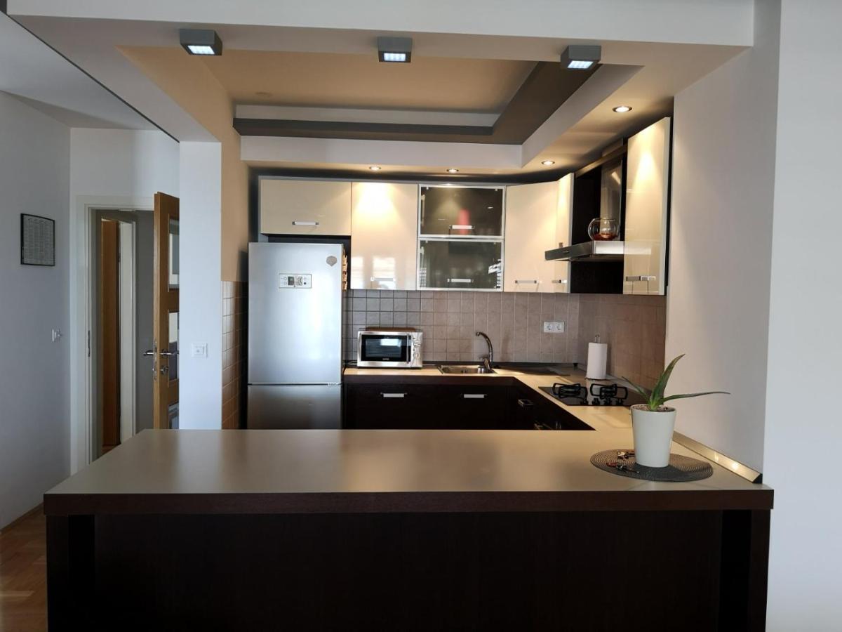 Apartment Seasun Макарска Екстериор снимка